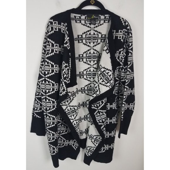 Allegra Women's Sz. 2X Black & White Aztec Long Sleeve Open Front Cardigan - Picture 3 of 8